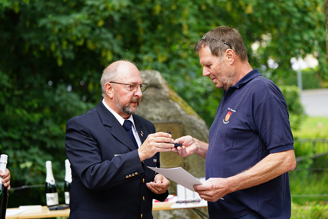 Simple Item 16